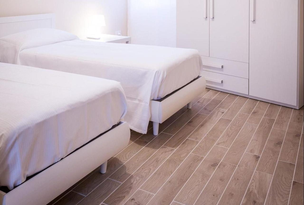 Bed and Breakfast Palazzo Montalbano Шикли Экстерьер фото